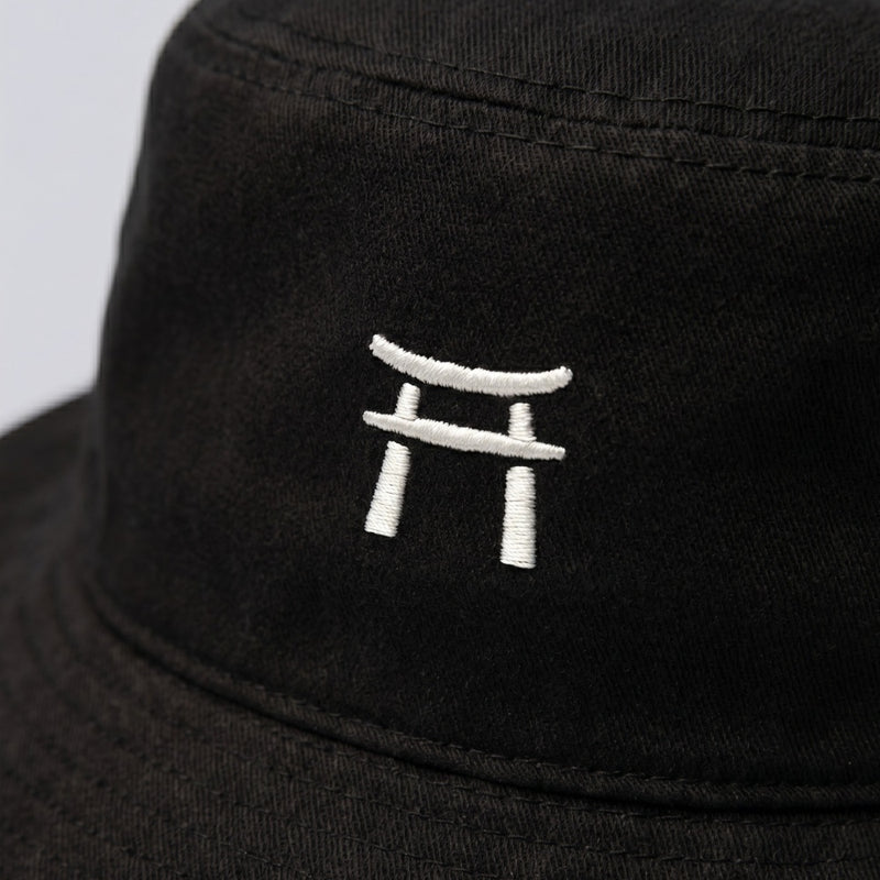 Mon - Bucket hat with embroidery
