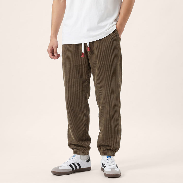 Kuri - Pantalon en velours côtelé
